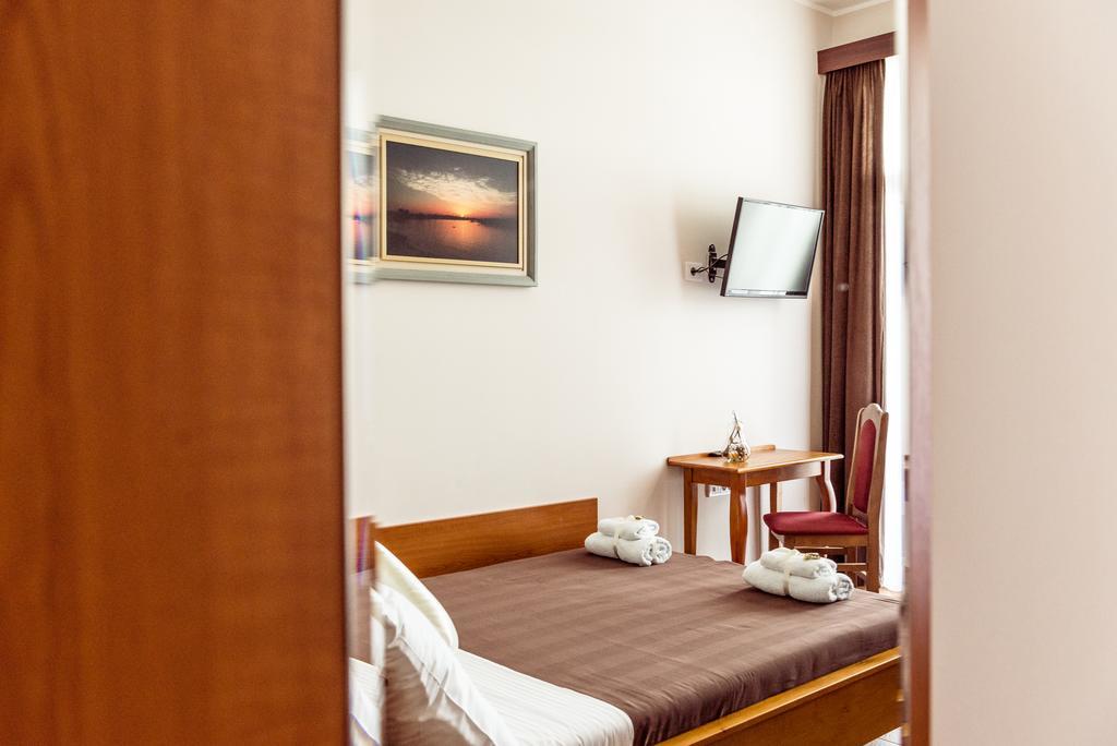 B&B Posejdon Sremska Mitrovica Eksteriør billede